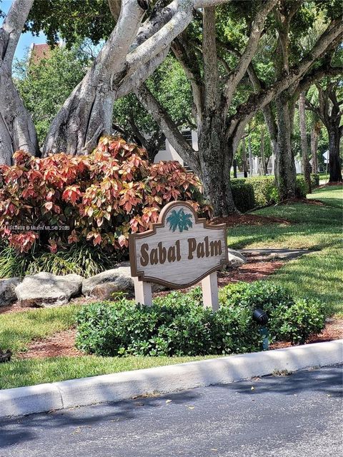 1811 Sabal Palm Dr 306 Davie FL 33324