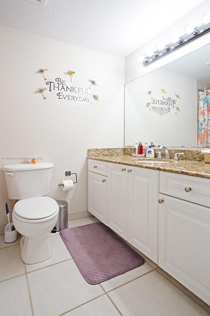 WASHINGTON PALMS CONDO - Residential