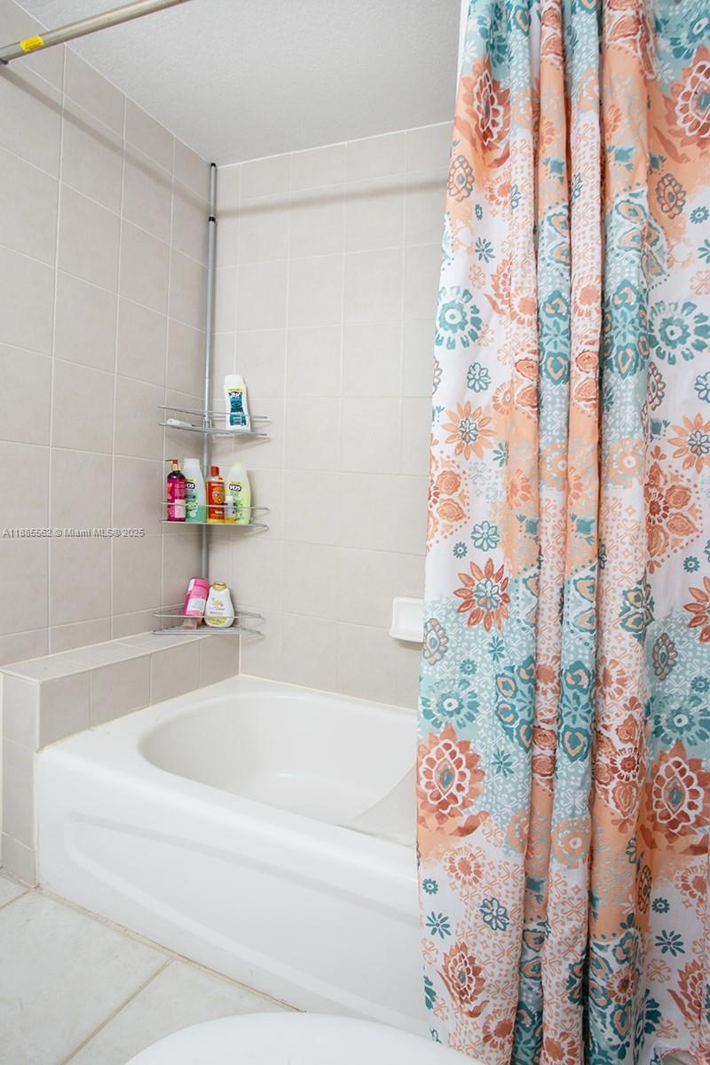 WASHINGTON PALMS CONDO - Residential