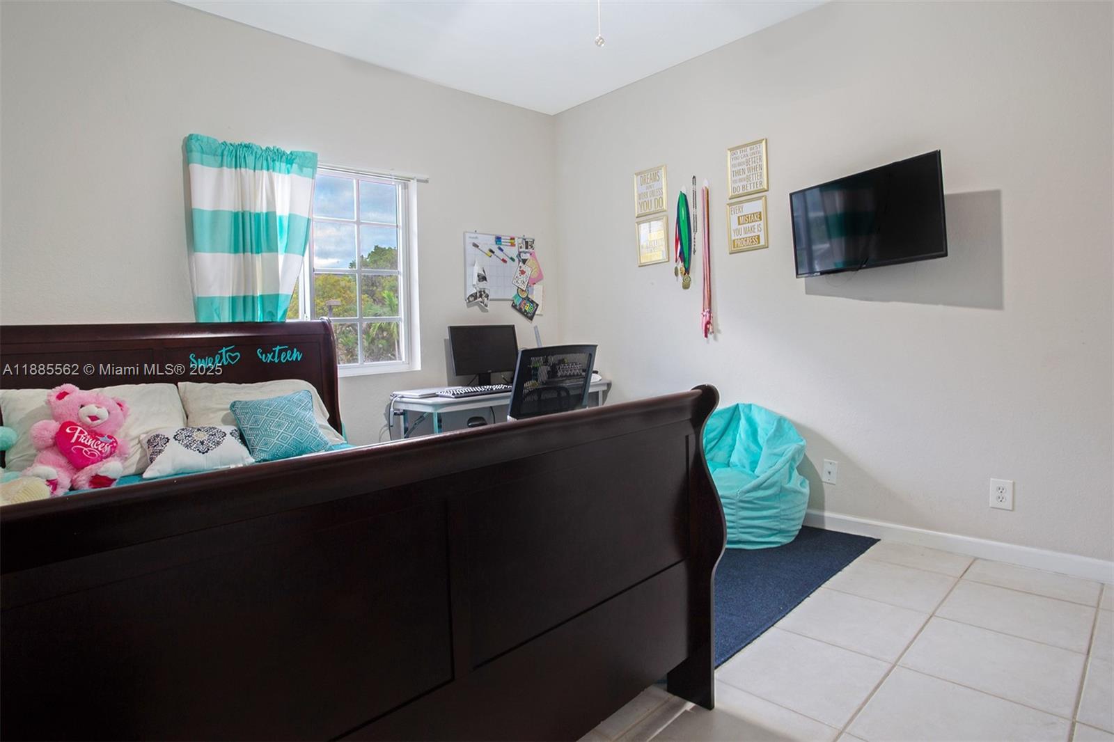 WASHINGTON PALMS CONDO - Residential