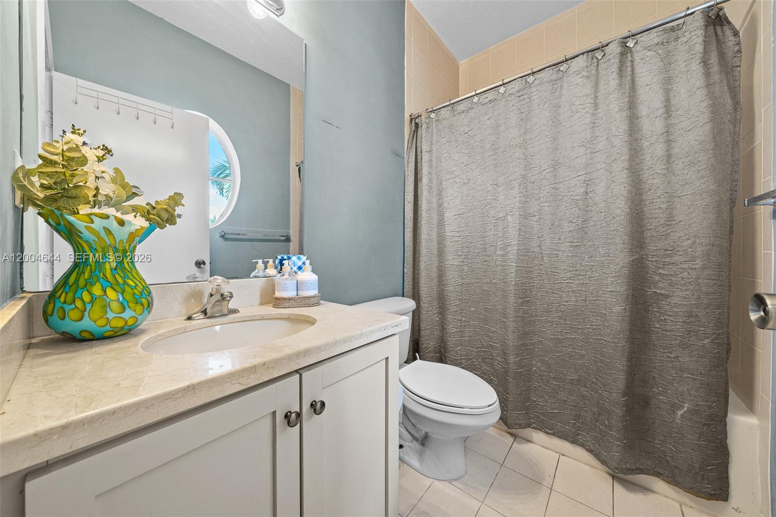 VILLAS AT HARBOR ISLES CO - Residential