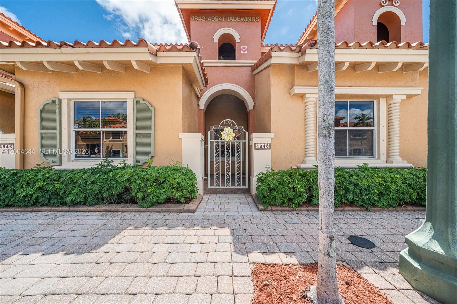 VILLAS AT HARBOR ISLES CO - Residential