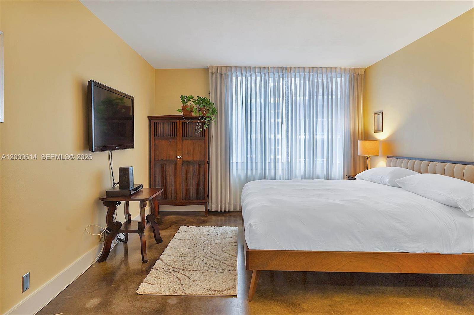 MIRADOR 1200 CONDO - Residential