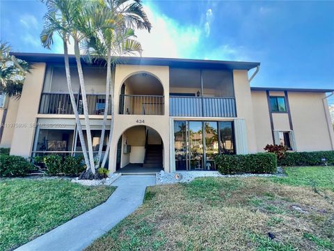 434 Pine Glen Ln A-1 Green Acres FL 33463