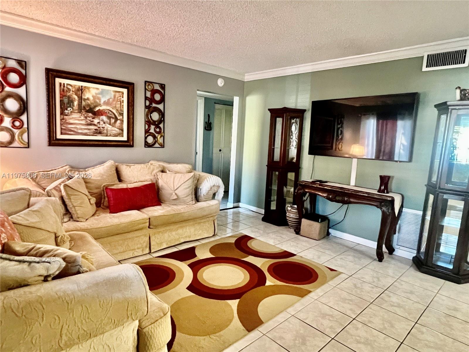 PINE RIDGE SOUTH IV CONDO - Residential