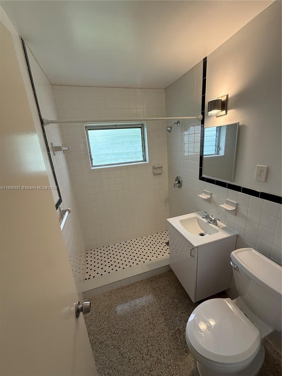 WAVERLY PLACE - Residential Lease