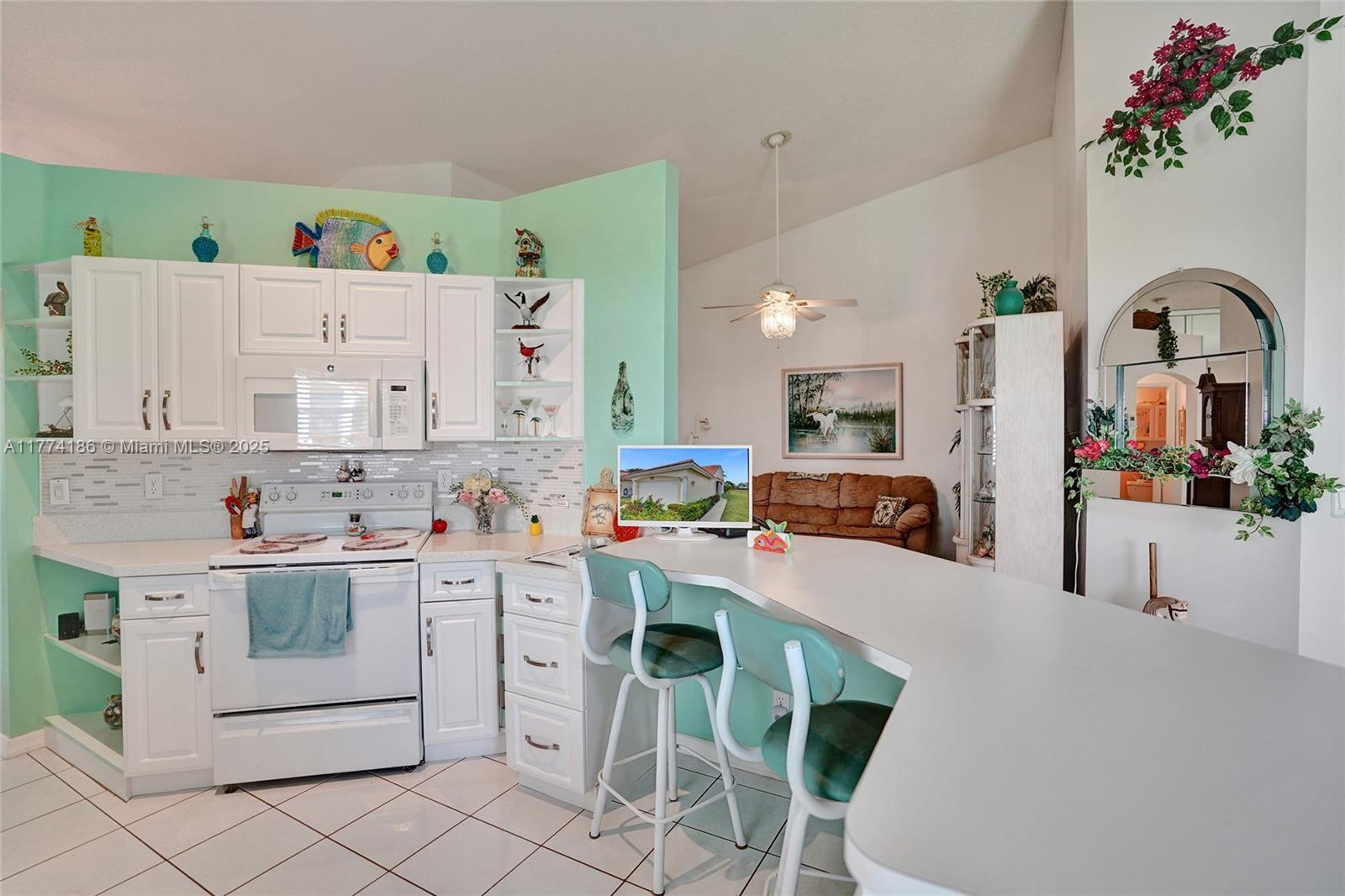 FLORAL LAKES 1 - Residential