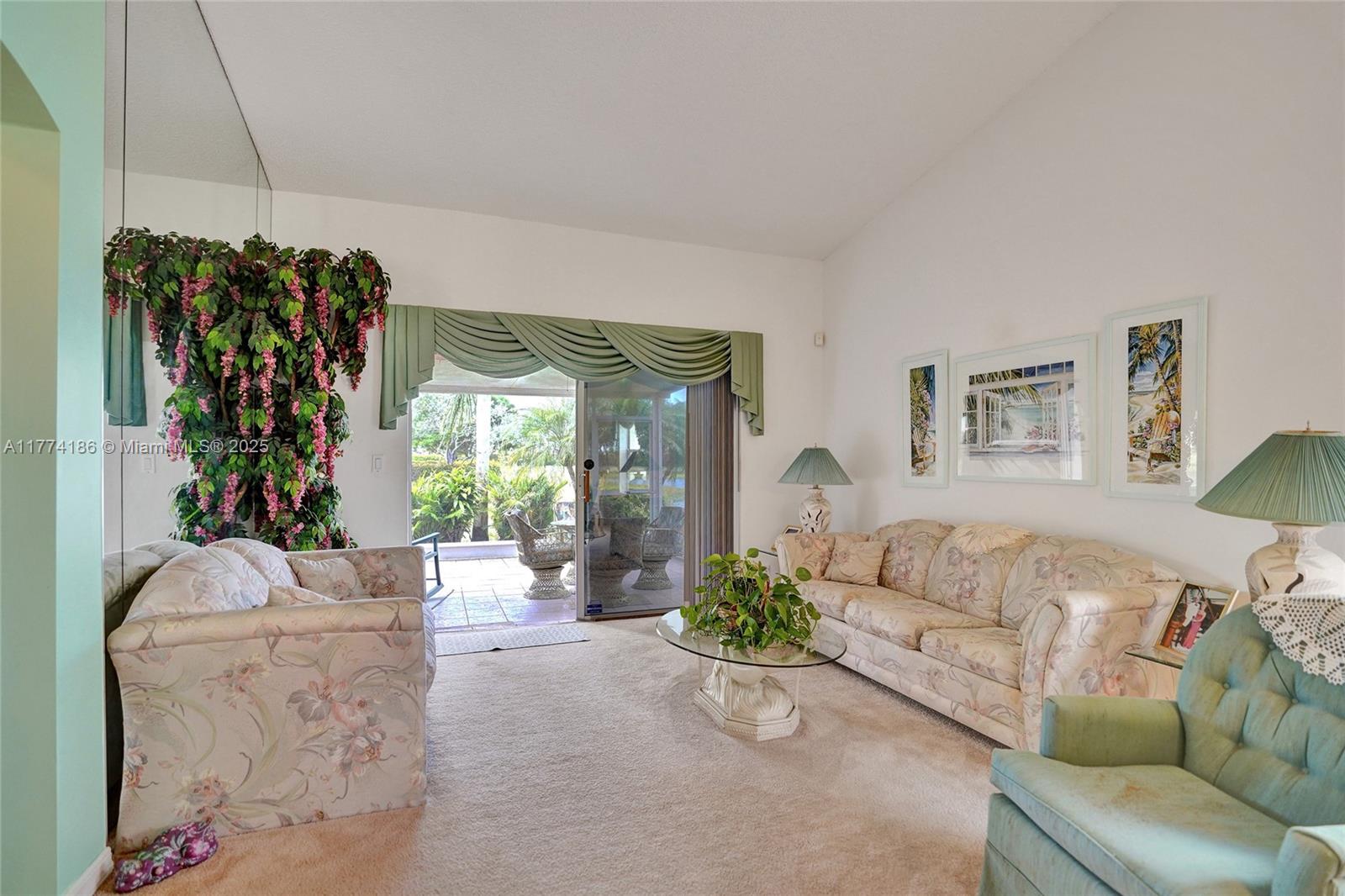 FLORAL LAKES 1 - Residential