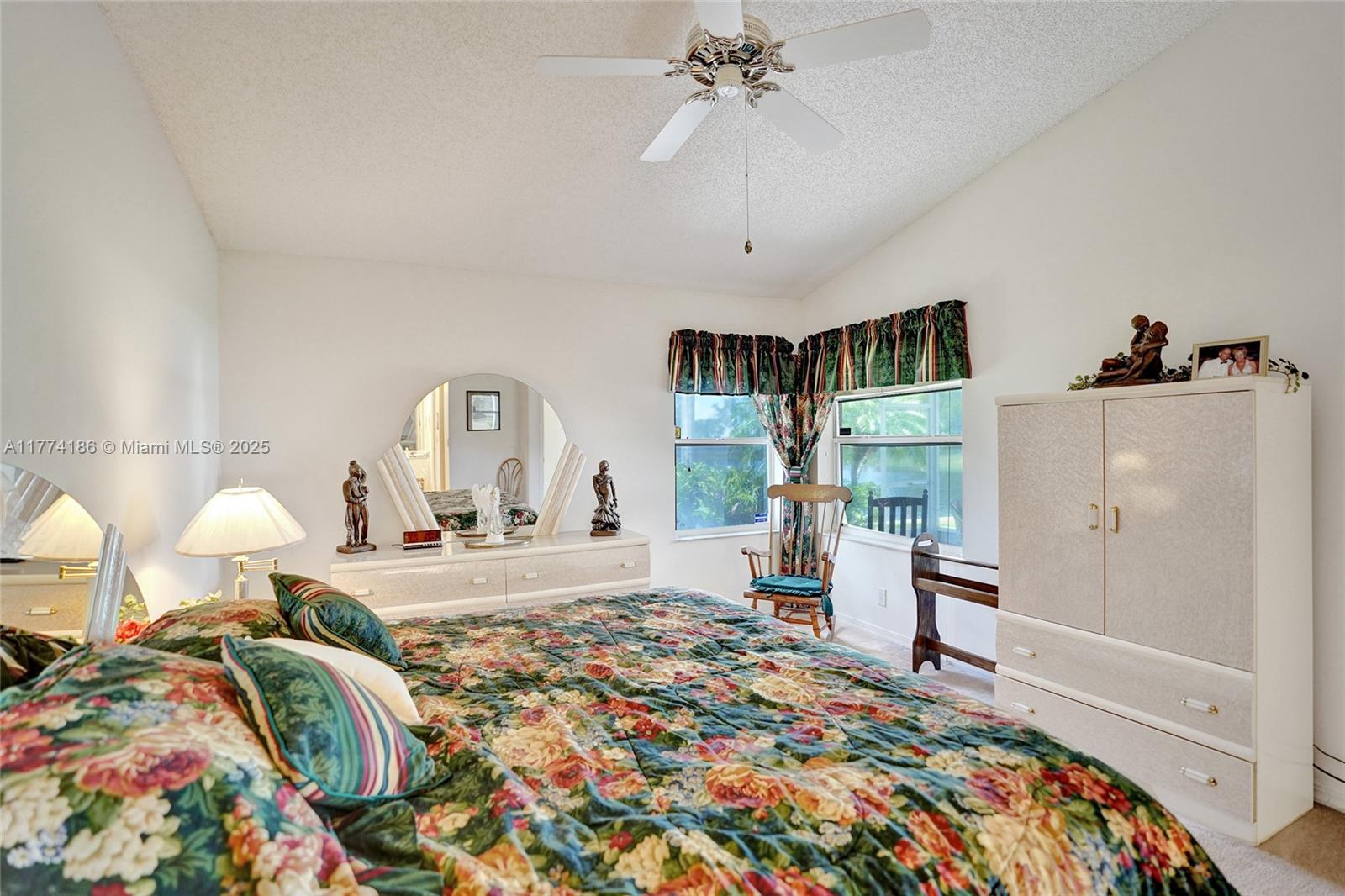 FLORAL LAKES 1 - Residential