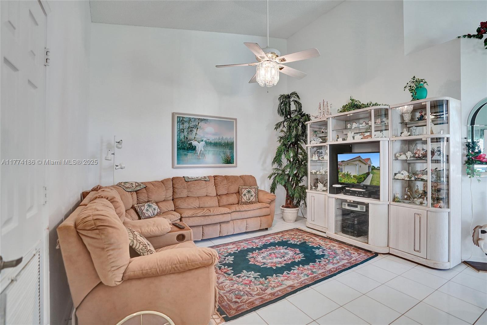 FLORAL LAKES 1 - Residential