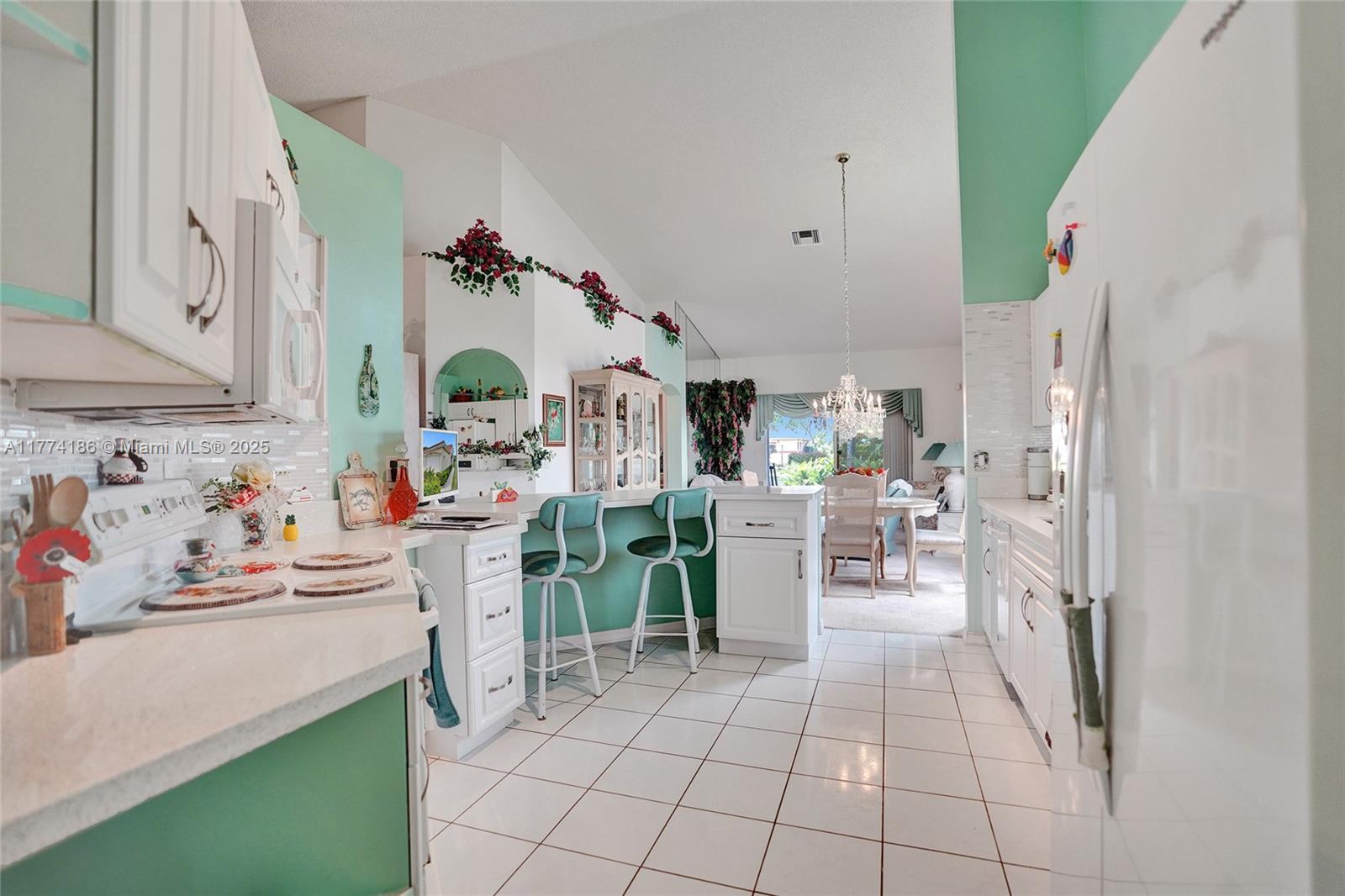 FLORAL LAKES 1 - Residential
