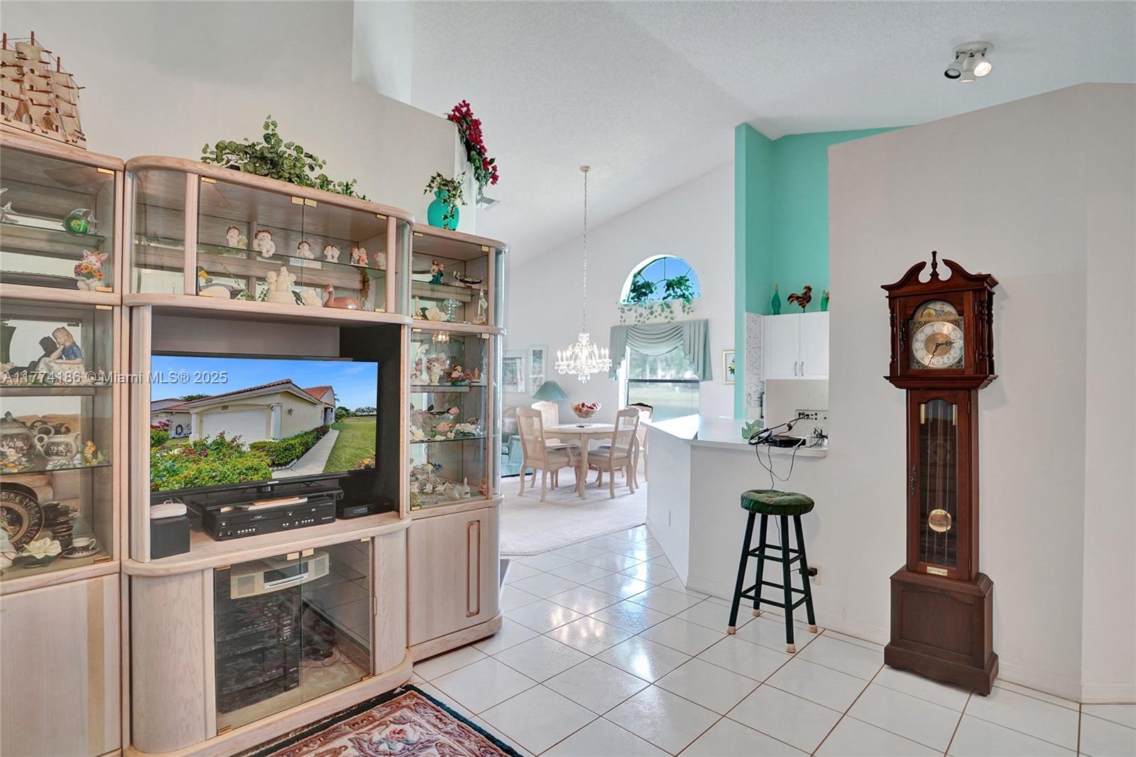 FLORAL LAKES 1 - Residential