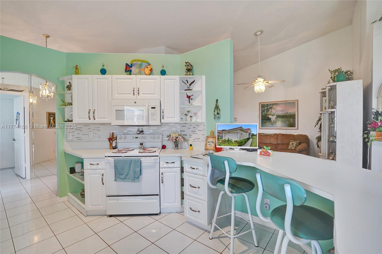 FLORAL LAKES 1 - Residential