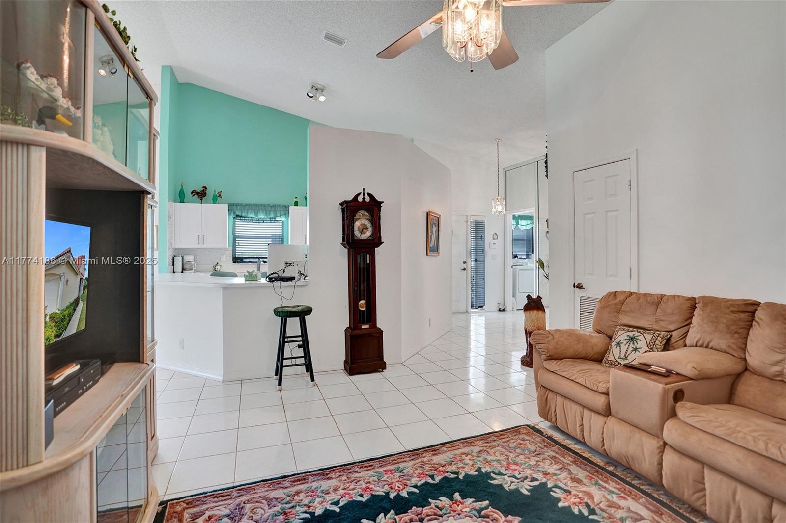 FLORAL LAKES 1 - Residential