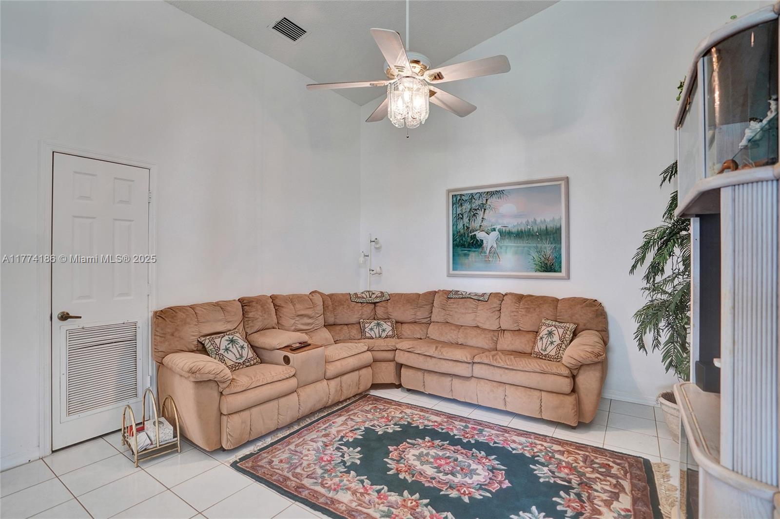 FLORAL LAKES 1 - Residential