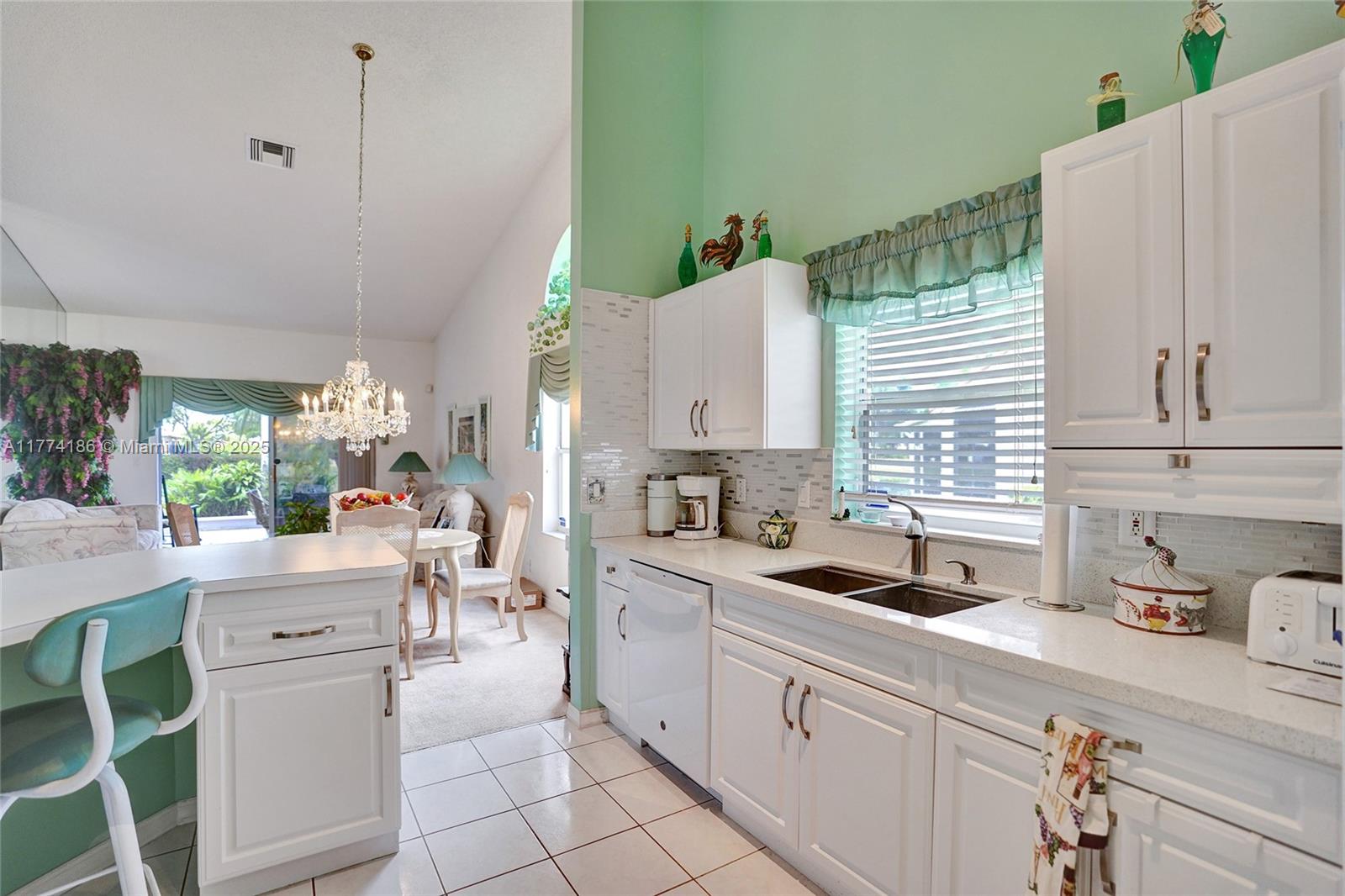 FLORAL LAKES 1 - Residential