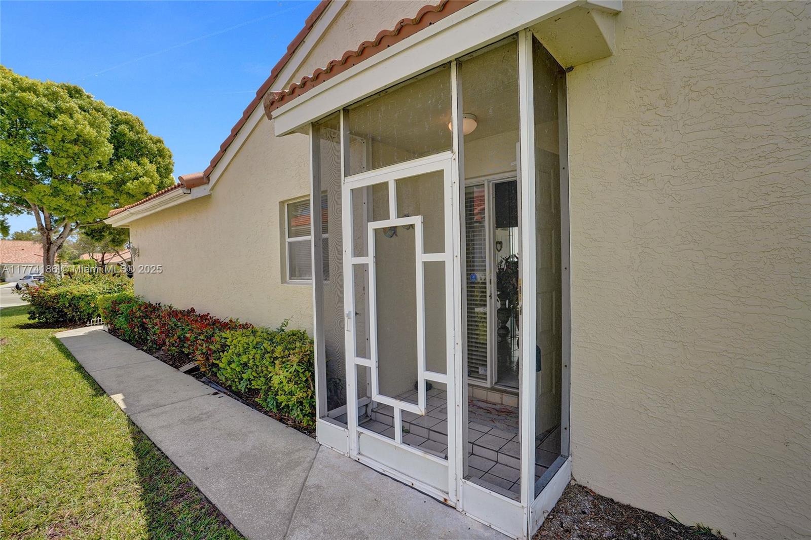 FLORAL LAKES 1 - Residential