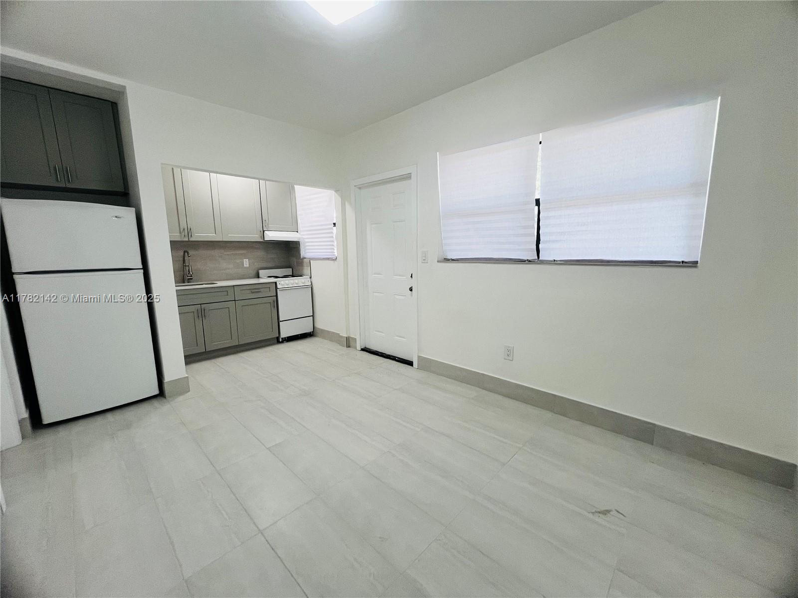 Rental Property at 13390 Ne 6th Ave 6, North Miami, Miami-Dade County, Florida - Bedrooms: 1 
Bathrooms: 1  - $1,800 MO.
