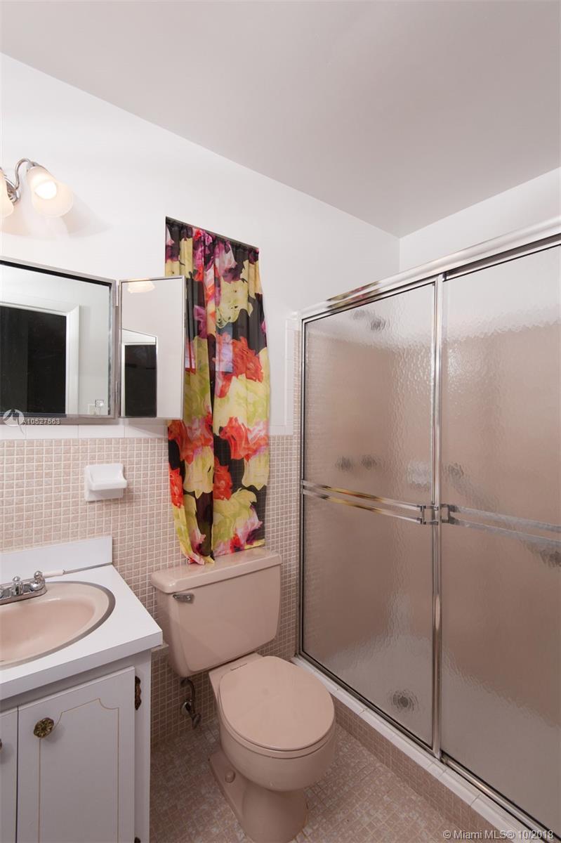 HOLLYWOOD HILLS AMEN PLAT - Residential