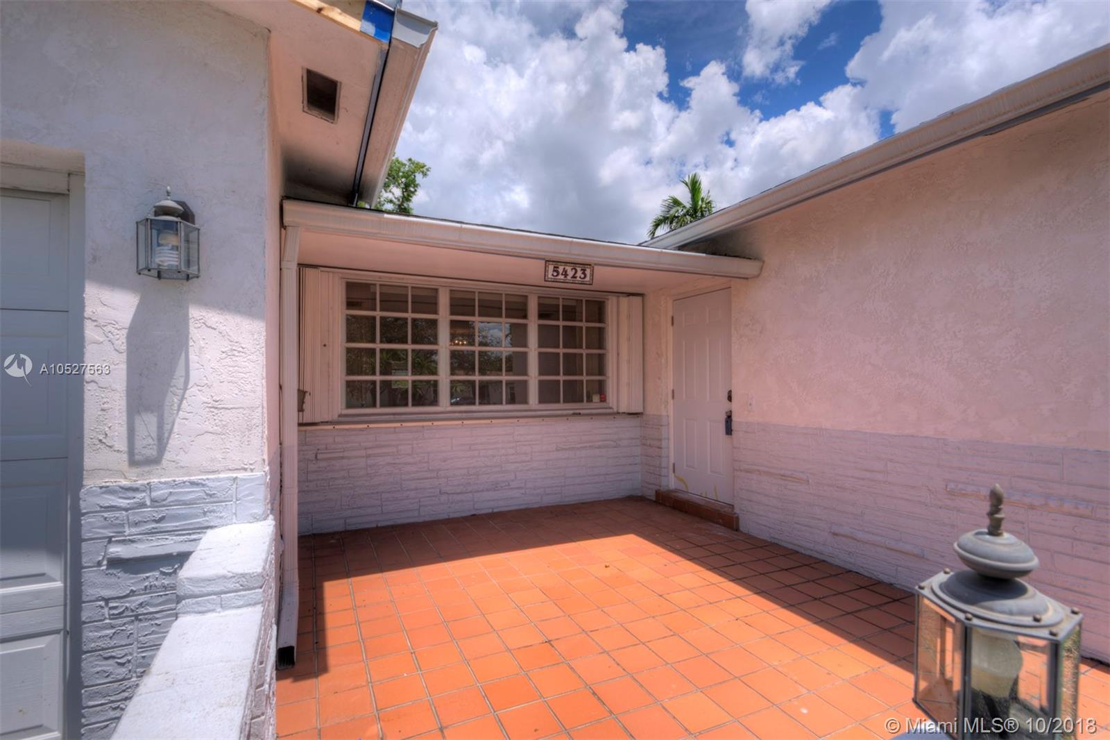 HOLLYWOOD HILLS AMEN PLAT - Residential