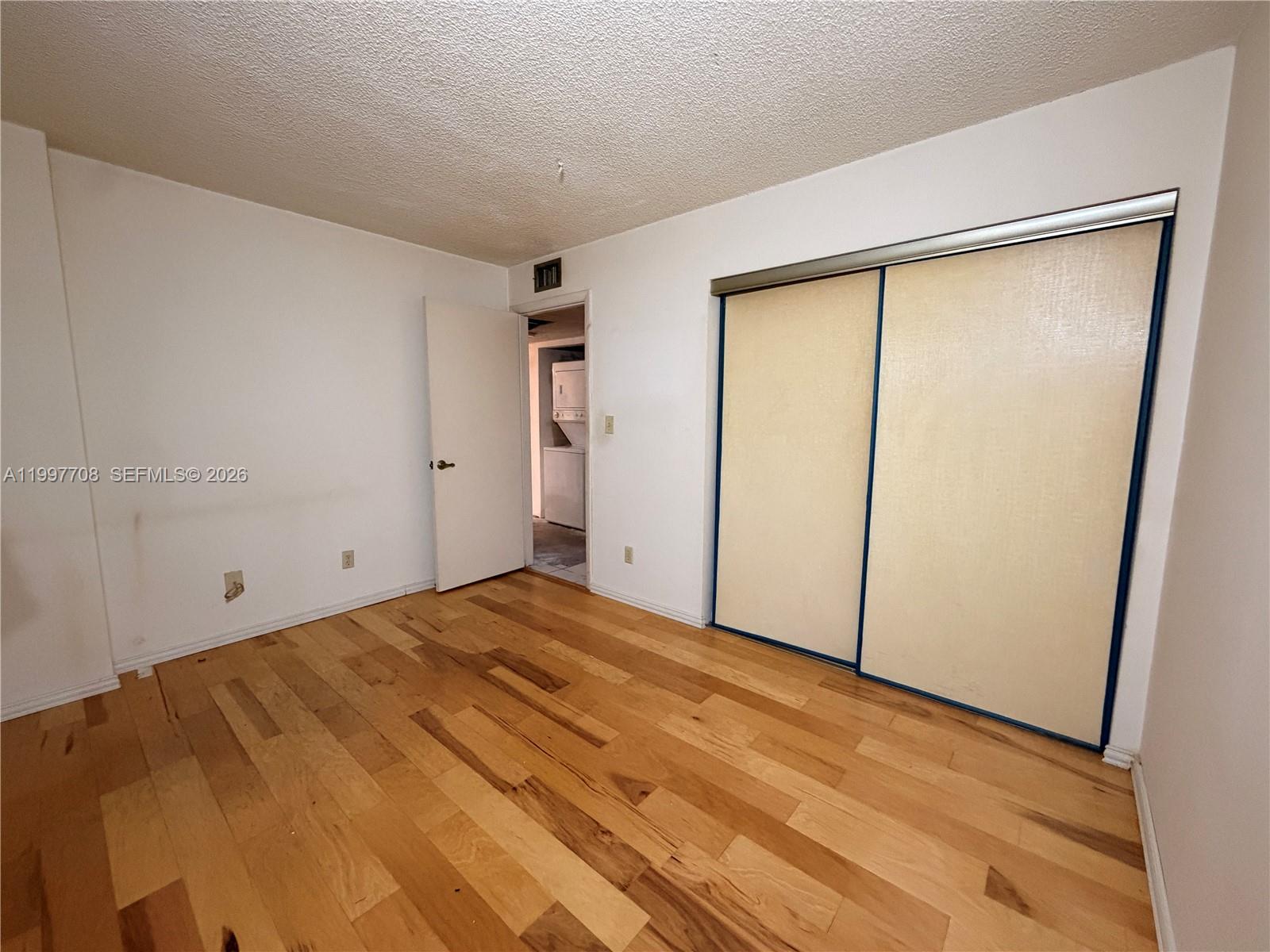 COUNTRY LANE CONDO #1 - Residential