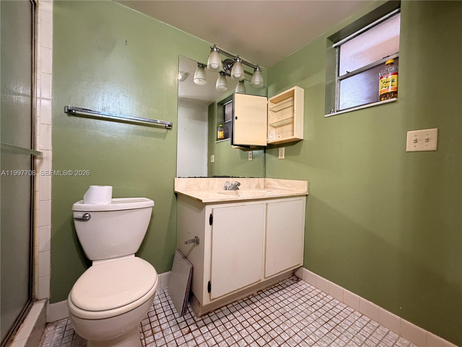 COUNTRY LANE CONDO #1 - Residential