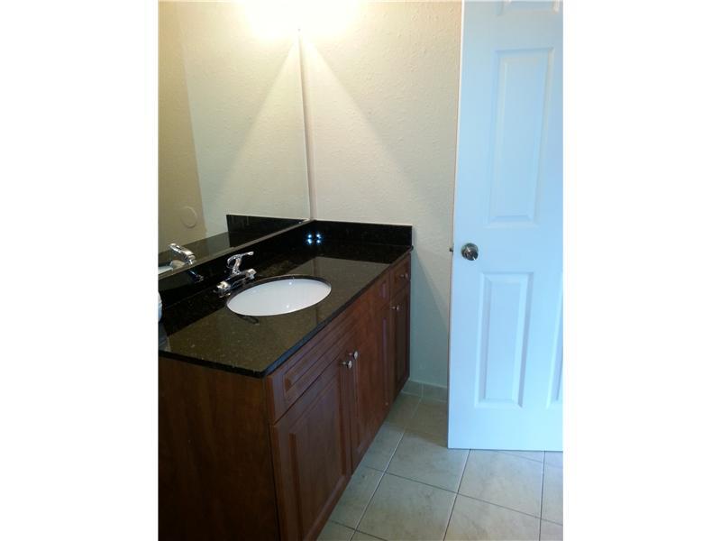 vista lago at the hammock - Residential Lease