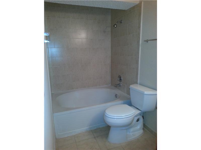 vista lago at the hammock - Residential Lease