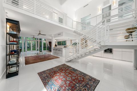 3861 Kumquat Ave Miami FL 33133