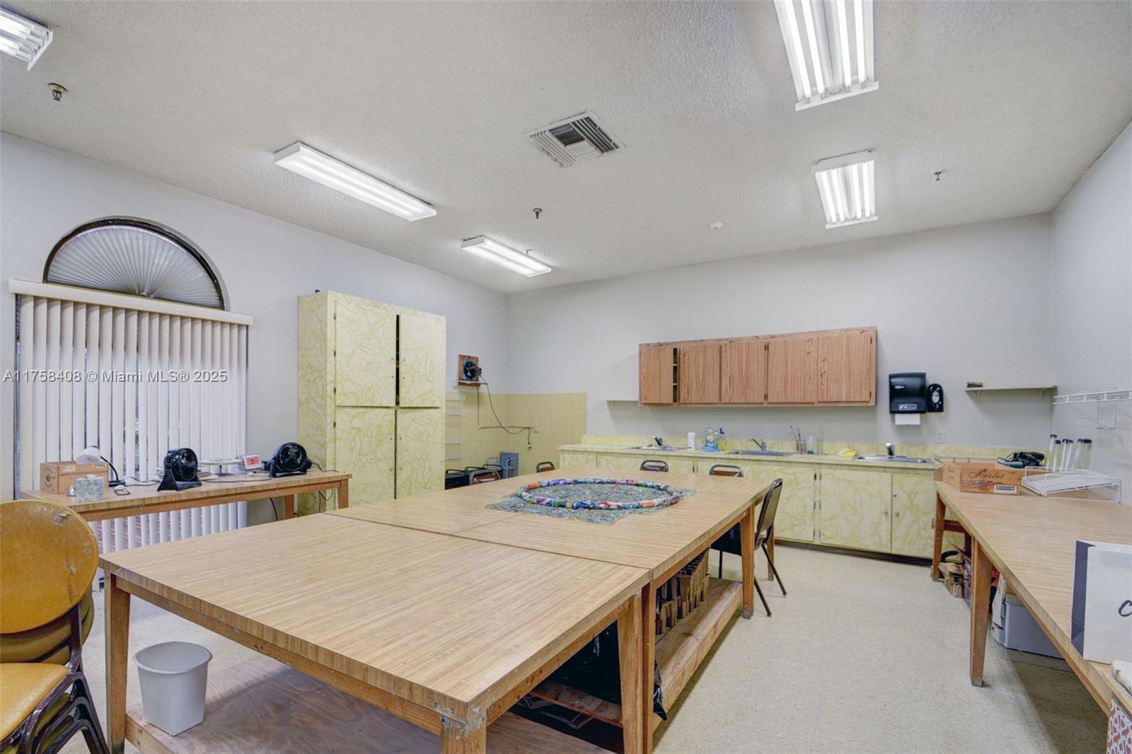 POINCIANA PLACE CONDO A,B - Residential
