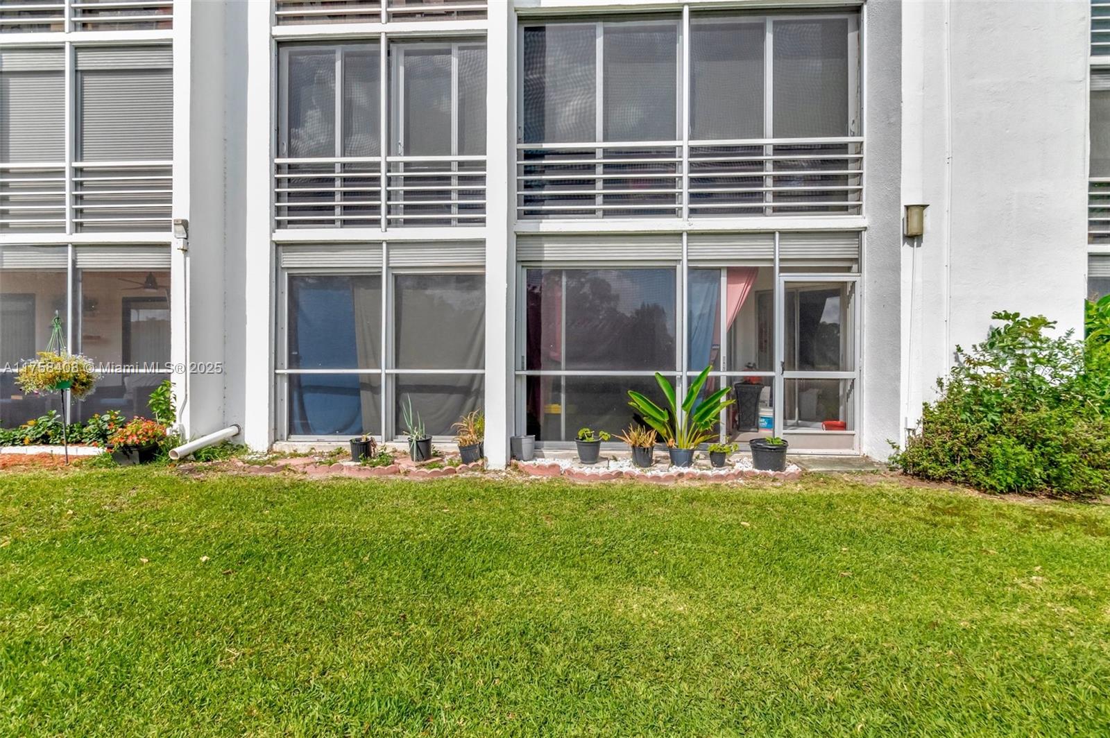 POINCIANA PLACE CONDO A,B - Residential