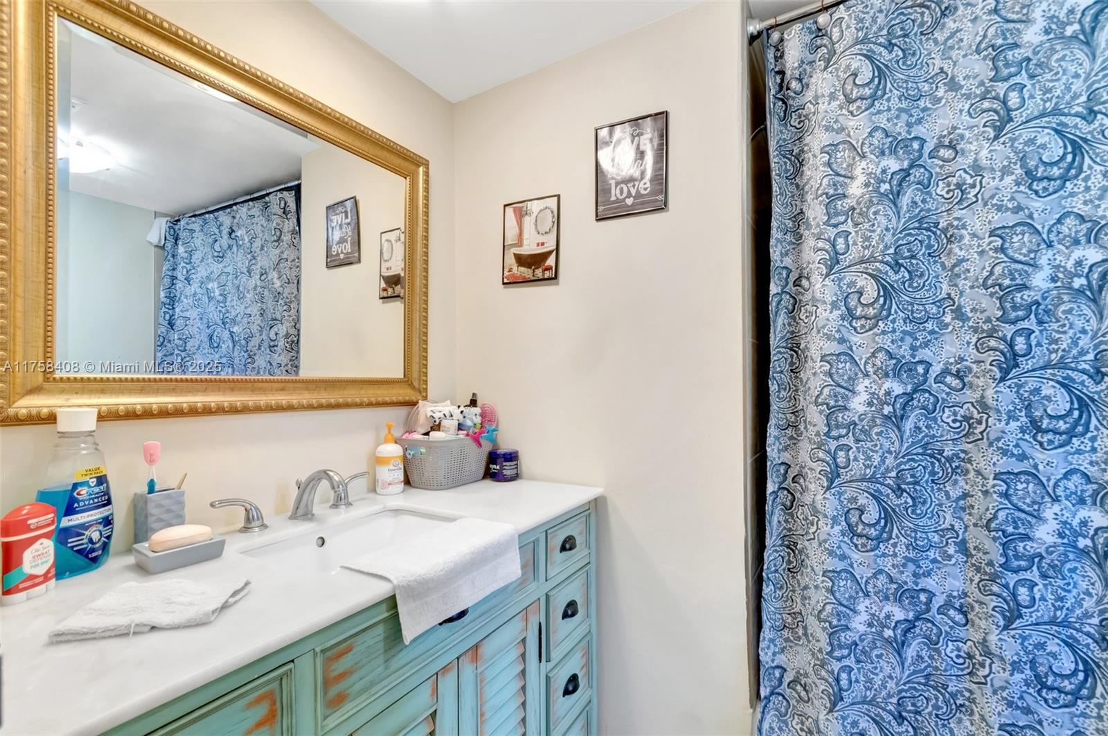 POINCIANA PLACE CONDO A,B - Residential