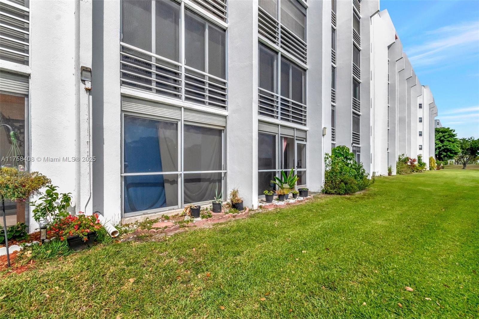 POINCIANA PLACE CONDO A,B - Residential