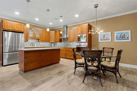 1140 Canella Ln Hollywood FL 33019