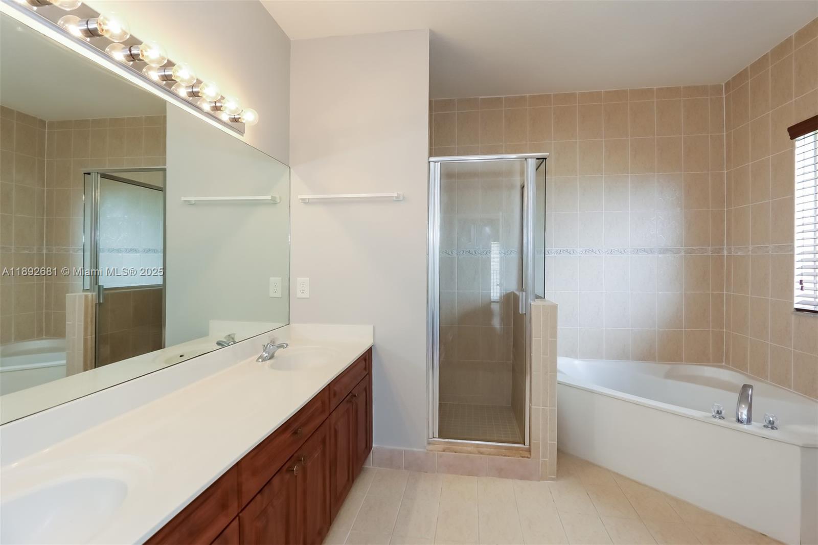 CARMENS PLACE - Residential Lease