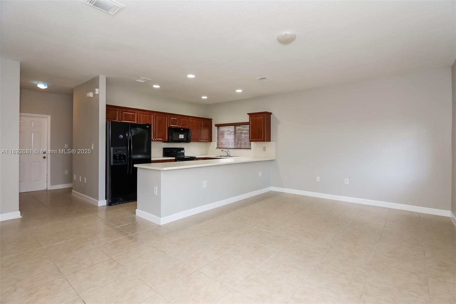 CARMENS PLACE - Residential Lease