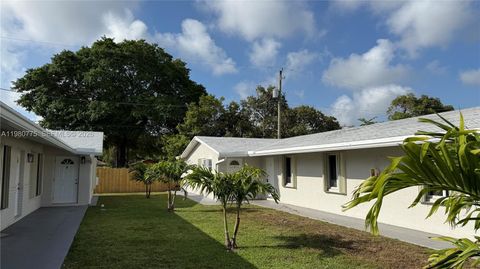 220 NW 12th St Pompano Beach FL 33060