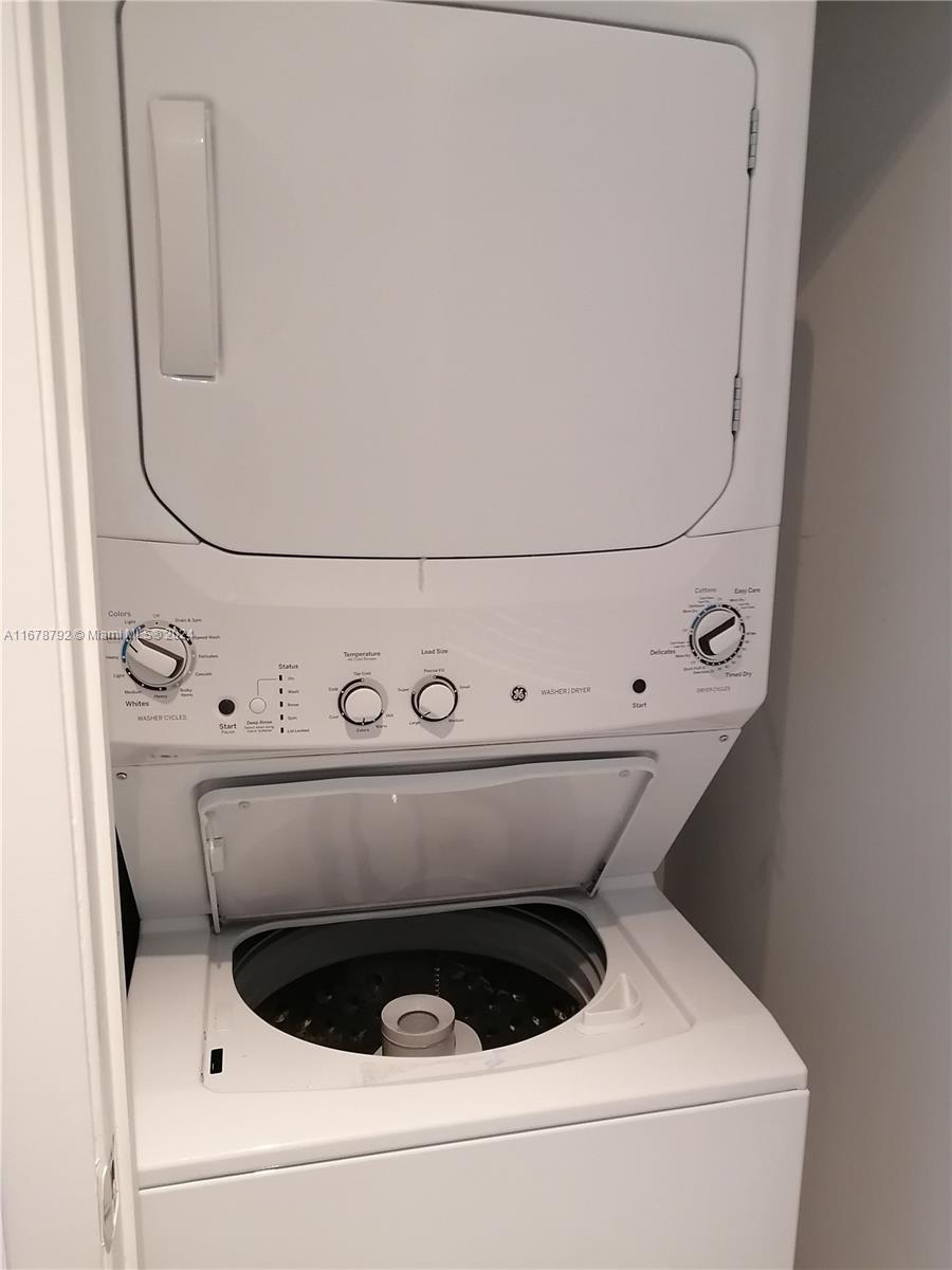 PARAMOUNT BAY CONDO - Residential