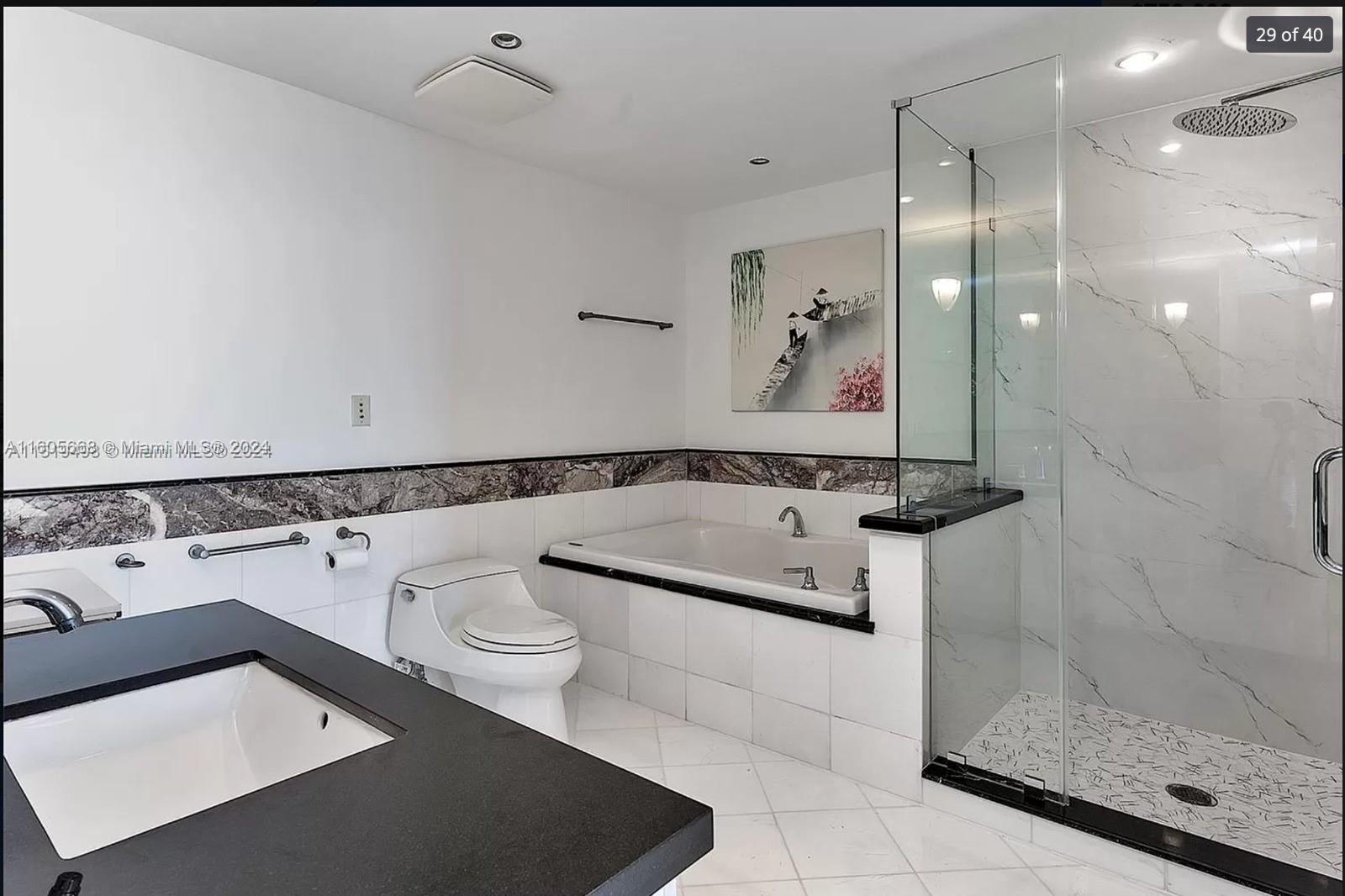 THE BENTLEY BAY CONDO - Residential Lease