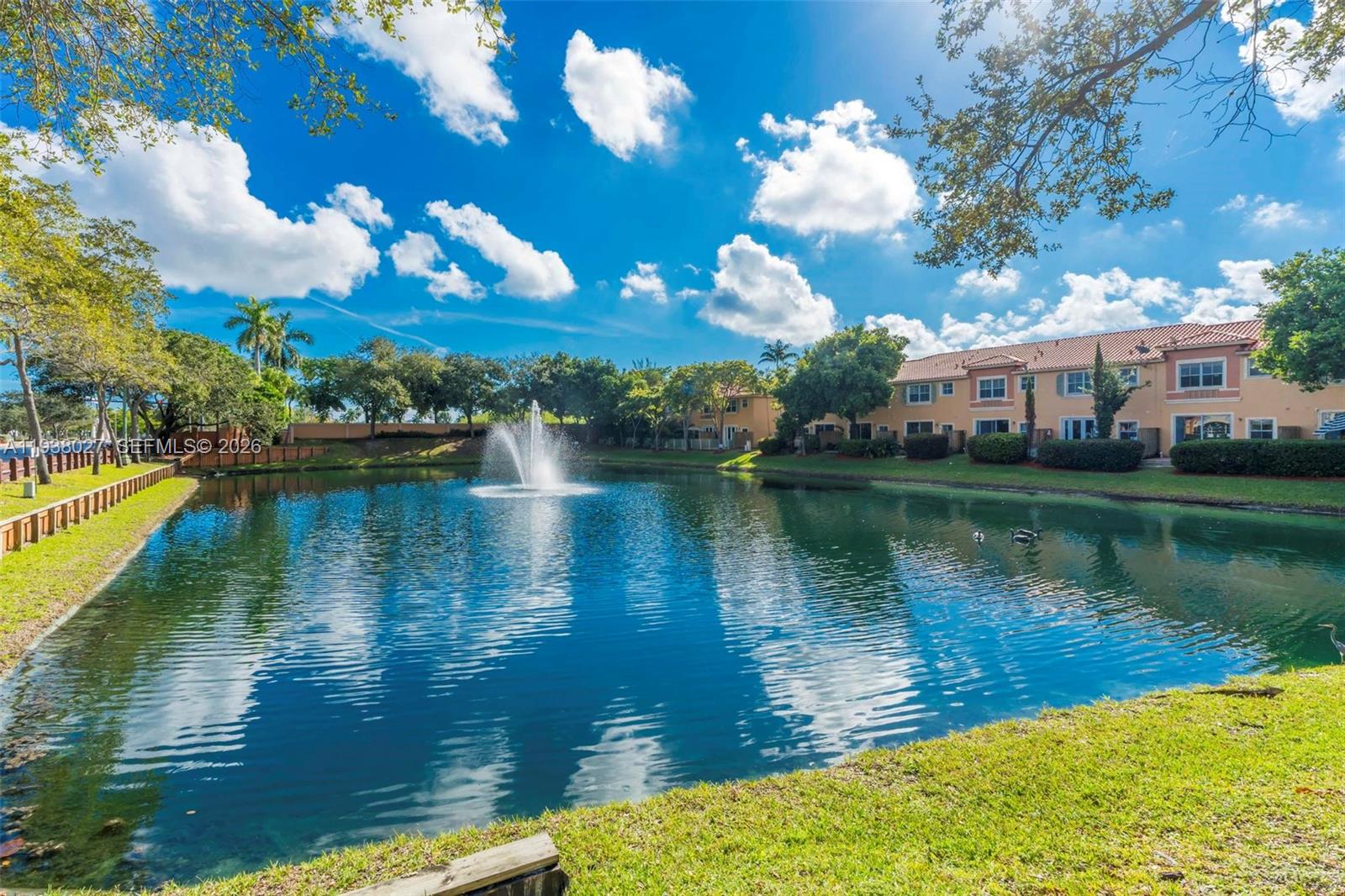 VILLAS AT HARBOR ISLES CO - Residential