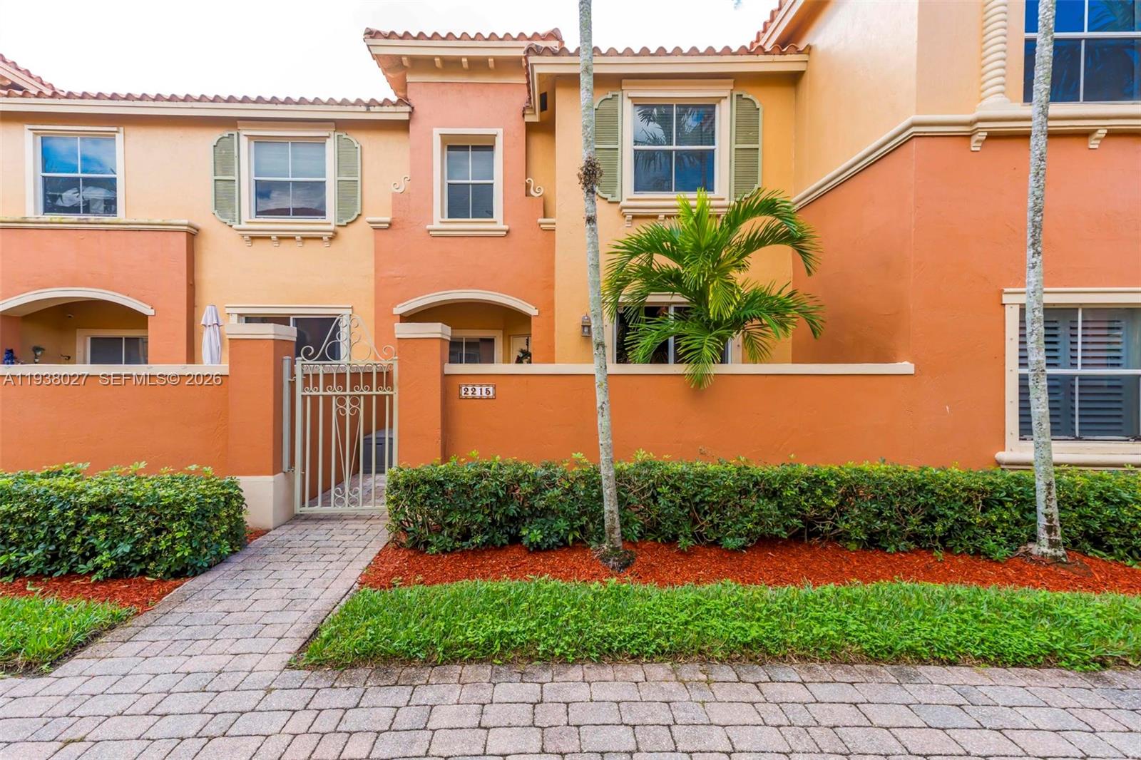 VILLAS AT HARBOR ISLES CO - Residential