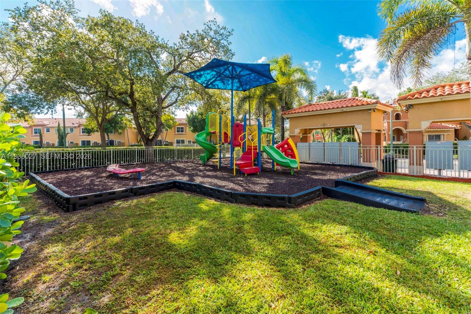 VILLAS AT HARBOR ISLES CO - Residential