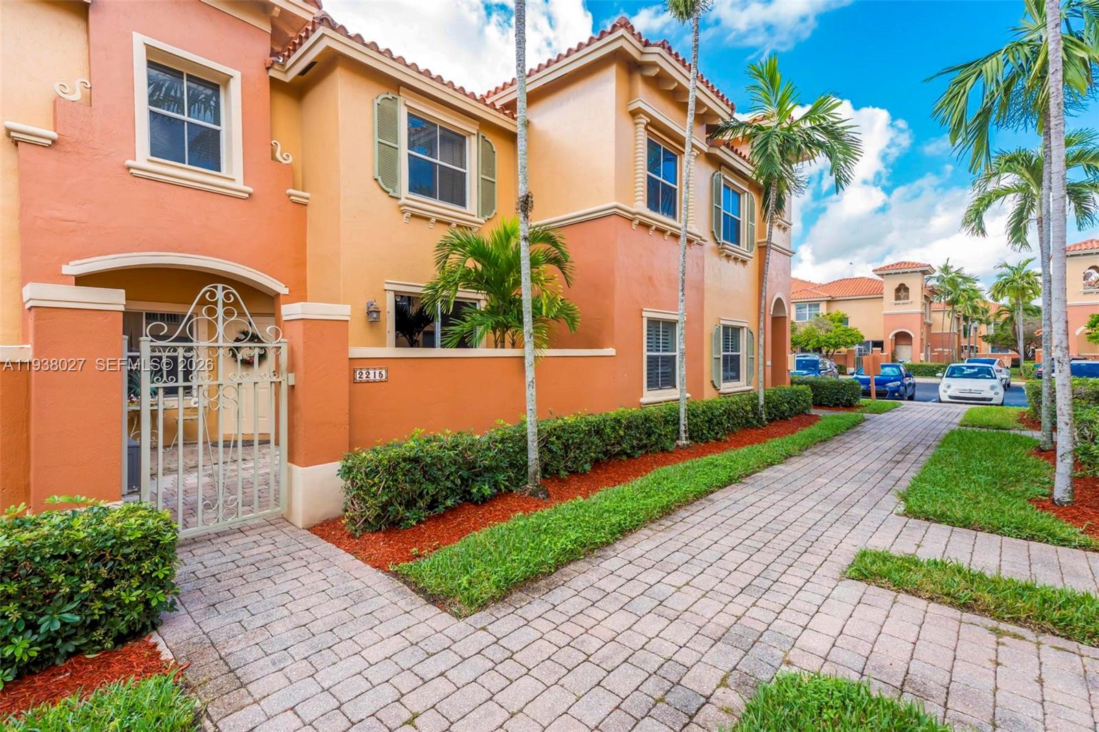 VILLAS AT HARBOR ISLES CO - Residential