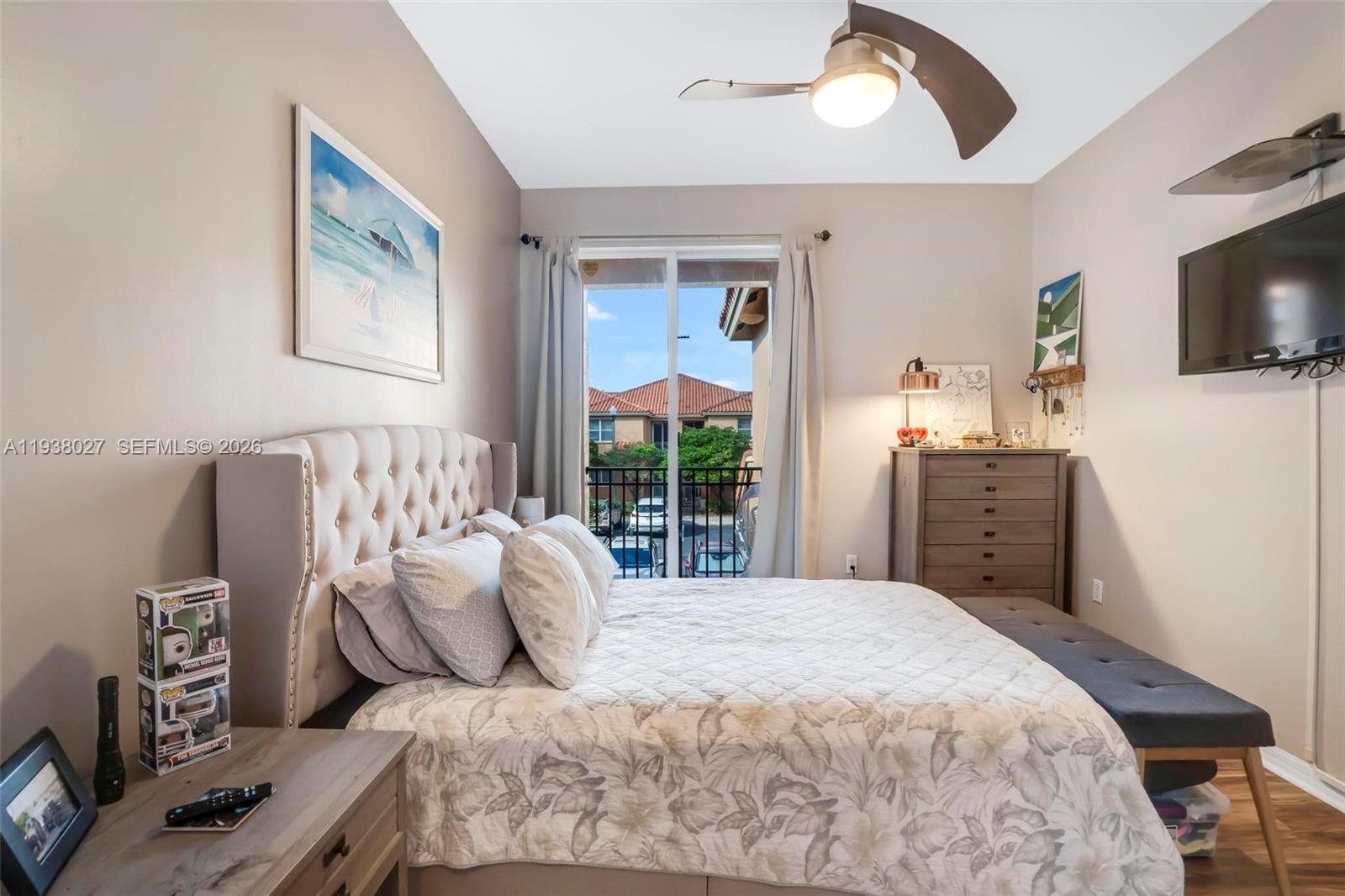 VILLAS AT HARBOR ISLES CO - Residential