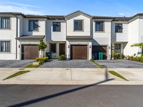 Photo of 18953 SW 344th Ter, Homestead, FL 33034 (MLS # A11916649)