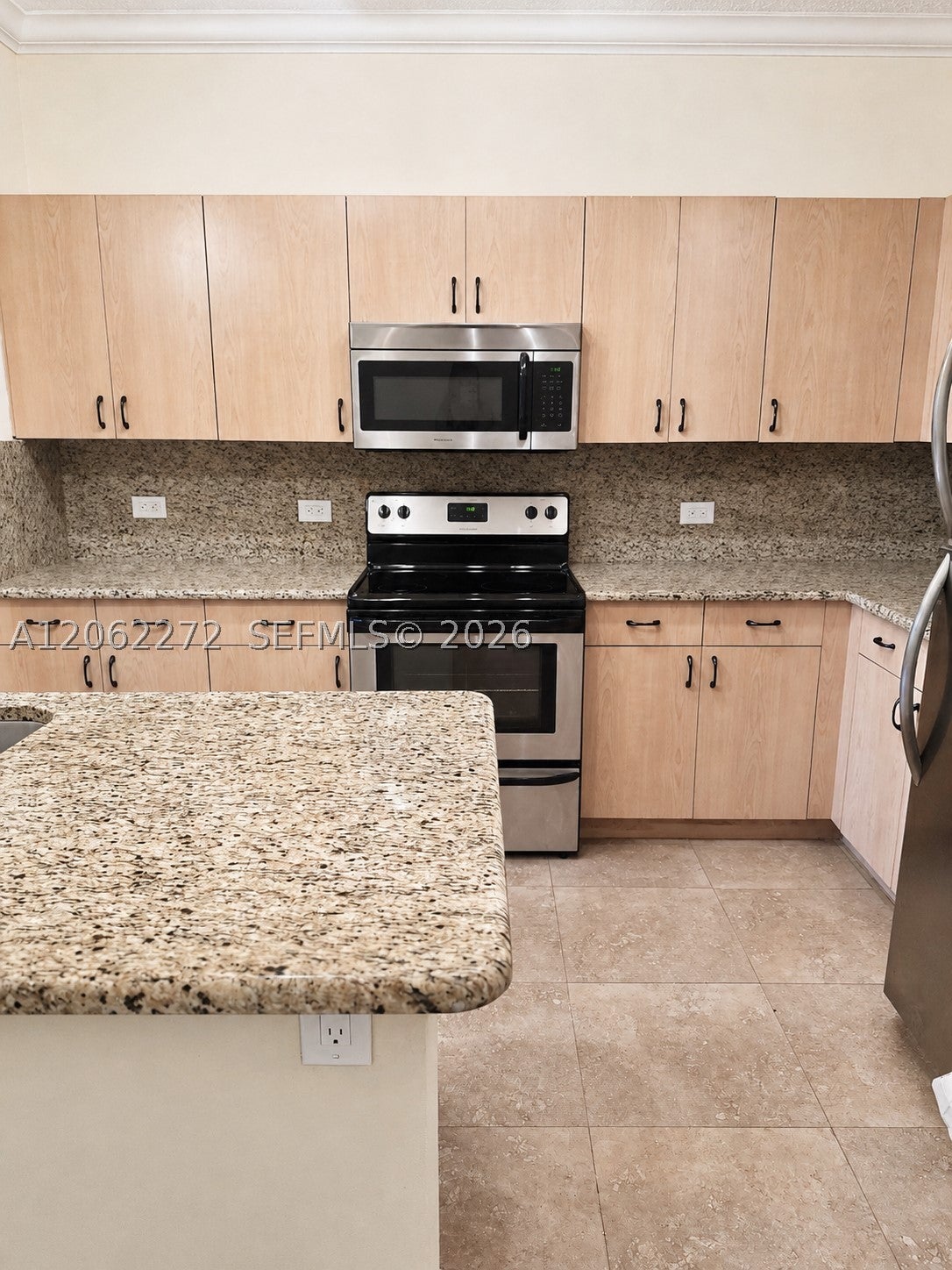 533 NE 3rd Ave 320
