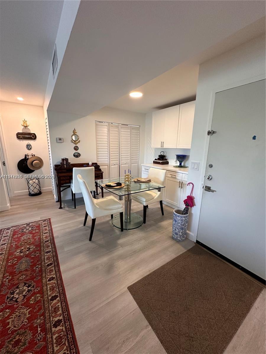 KINGS CREEK SO CONDO - Residential