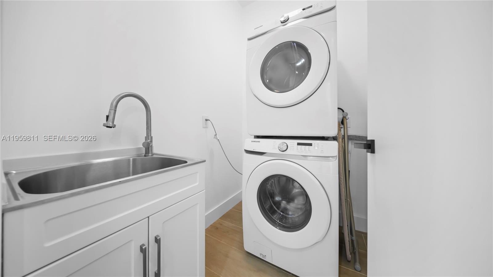 MIDDLE RIVER PARK - Residential