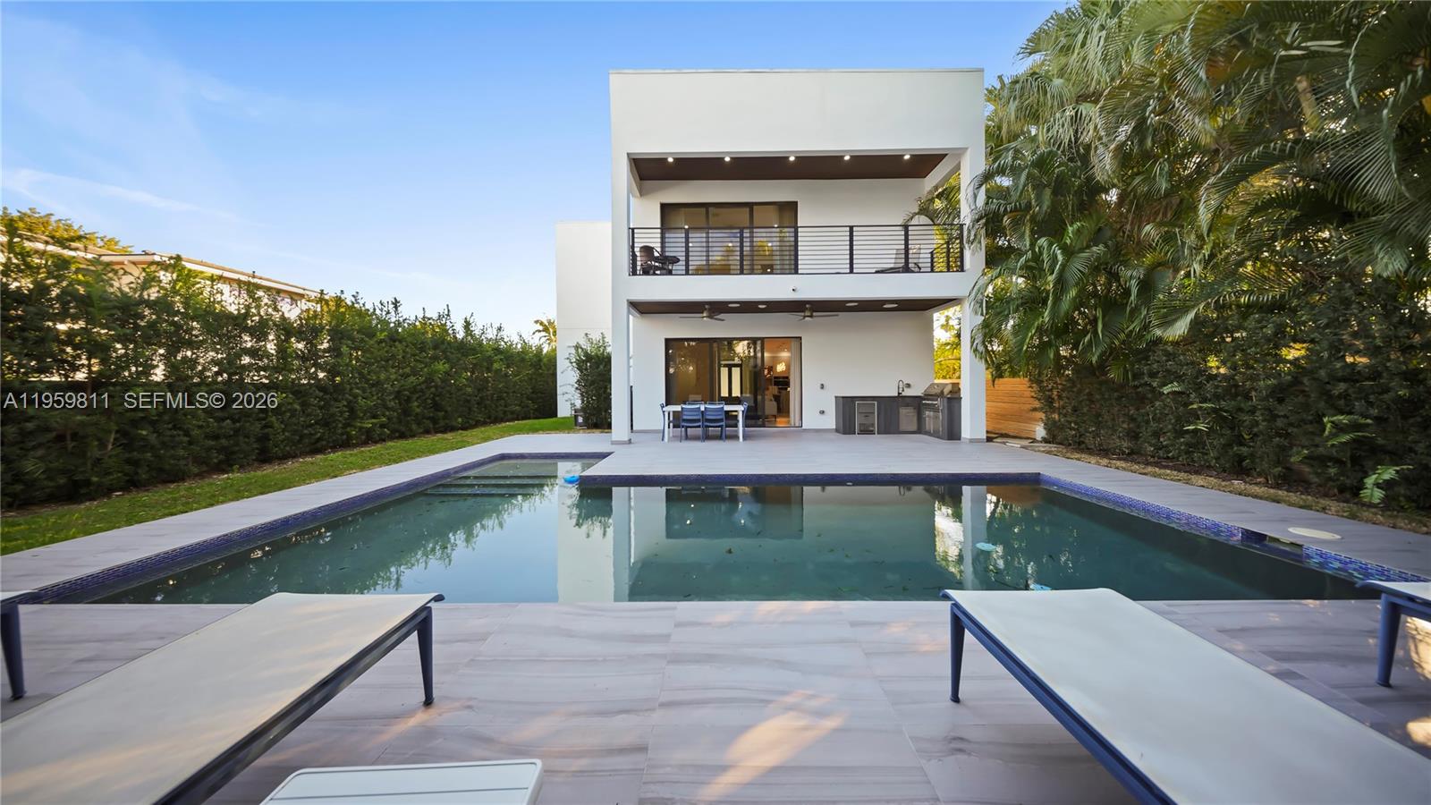 MIDDLE RIVER PARK - Residential