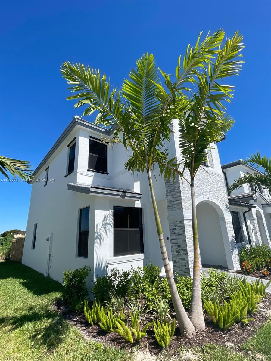 PINE ISLE BY Lennar - Residential Lease